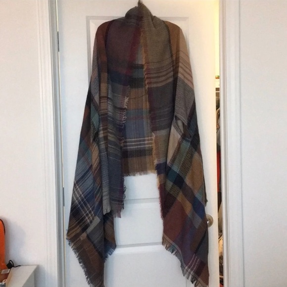 Plaid poncho - Picture 4 of 6